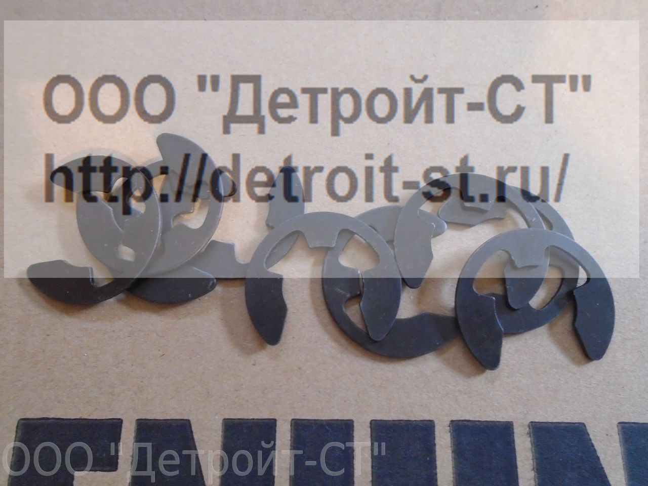 Кольцо стопорное оси коромысла Cummins K19, K38, K50 205439 фото запчасти