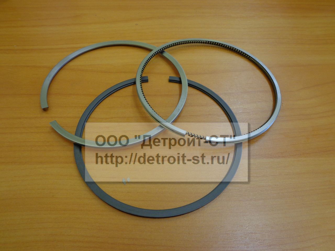 Кольца поршневые (к-кт на цилиндр) Komatsu 1241748H92 (3802429, 3802258) фото запчасти