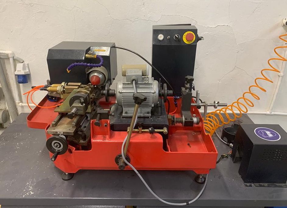 Станок по ремонту фаски клапана Tendtool TVG90