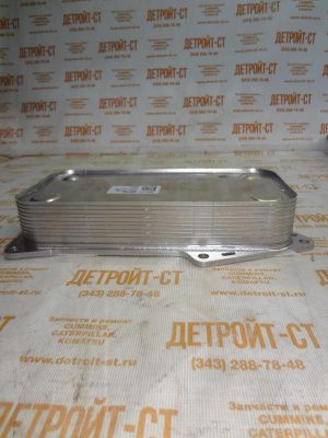 Масляный радиатор 04915765 фото запчасти