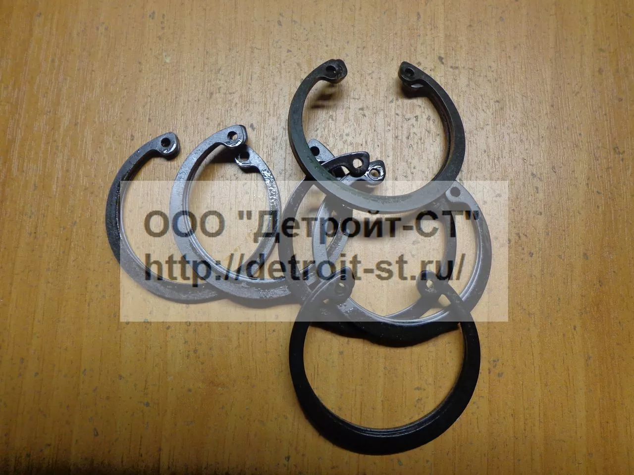 Кольцо стопорное пальца поршня Cummins 3920691 (3284366, 3901706) фото запчасти