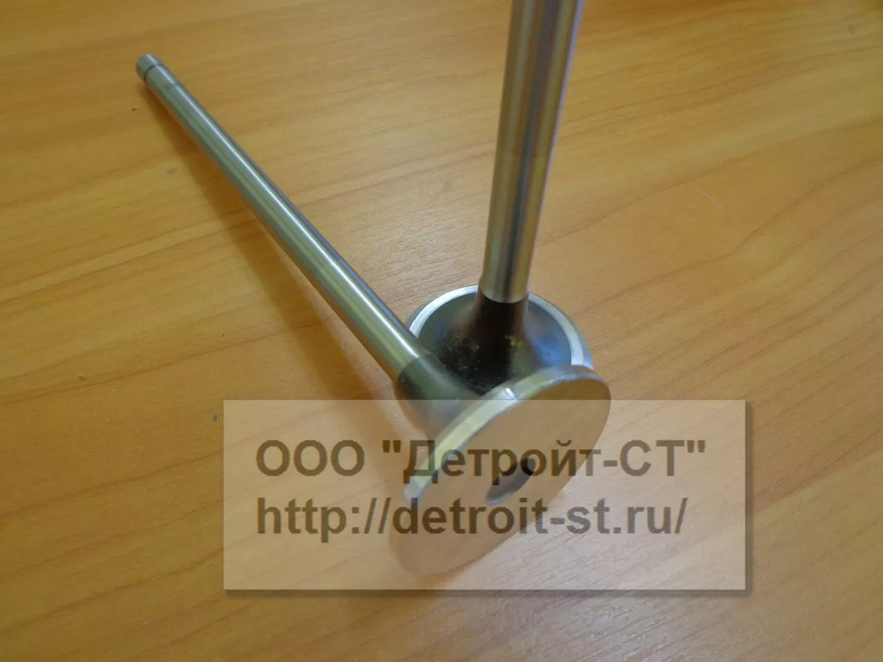 Клапан выпускной Cummins N-14 3166410 (3800891) фото запчасти