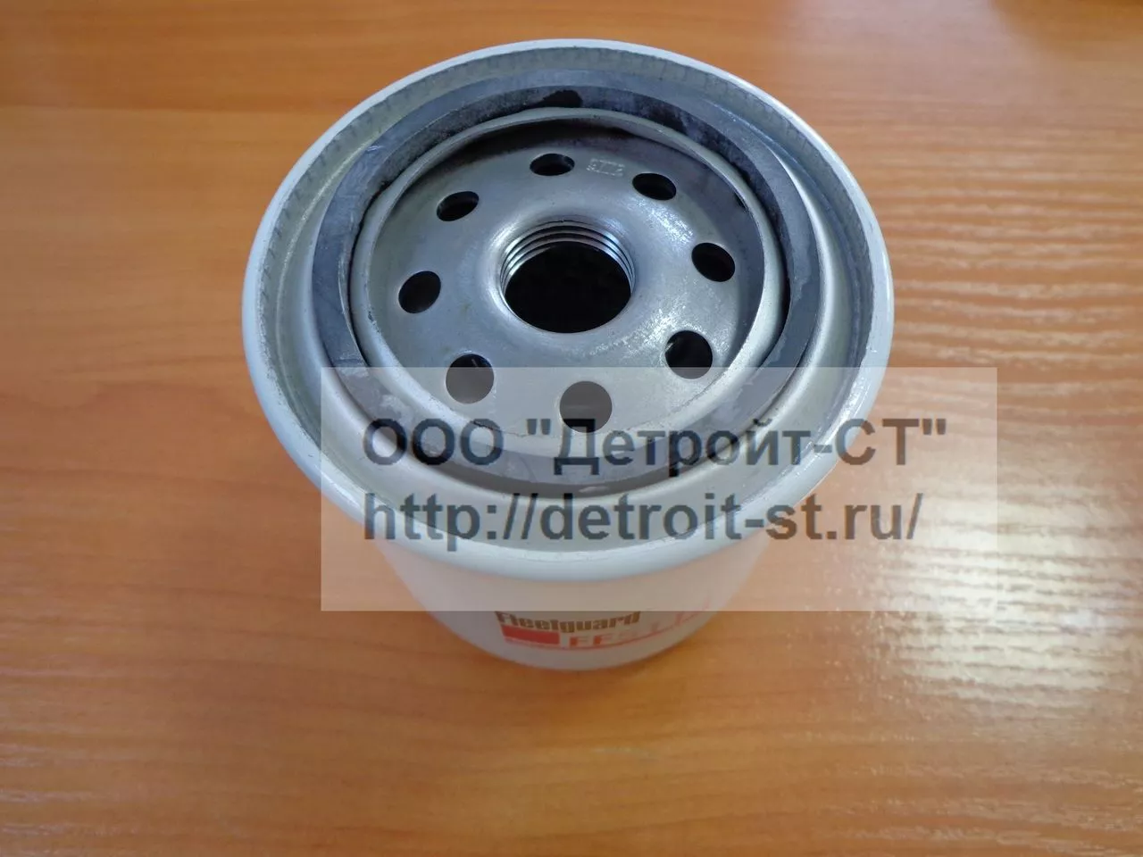 Фильтр топливный Cummins FF5114 (130360220, 130366020, 37Z02FF161, 4285634, 6002116120, 6003112110, 87370735, C6003117460, Z1402FF161) фото запчасти